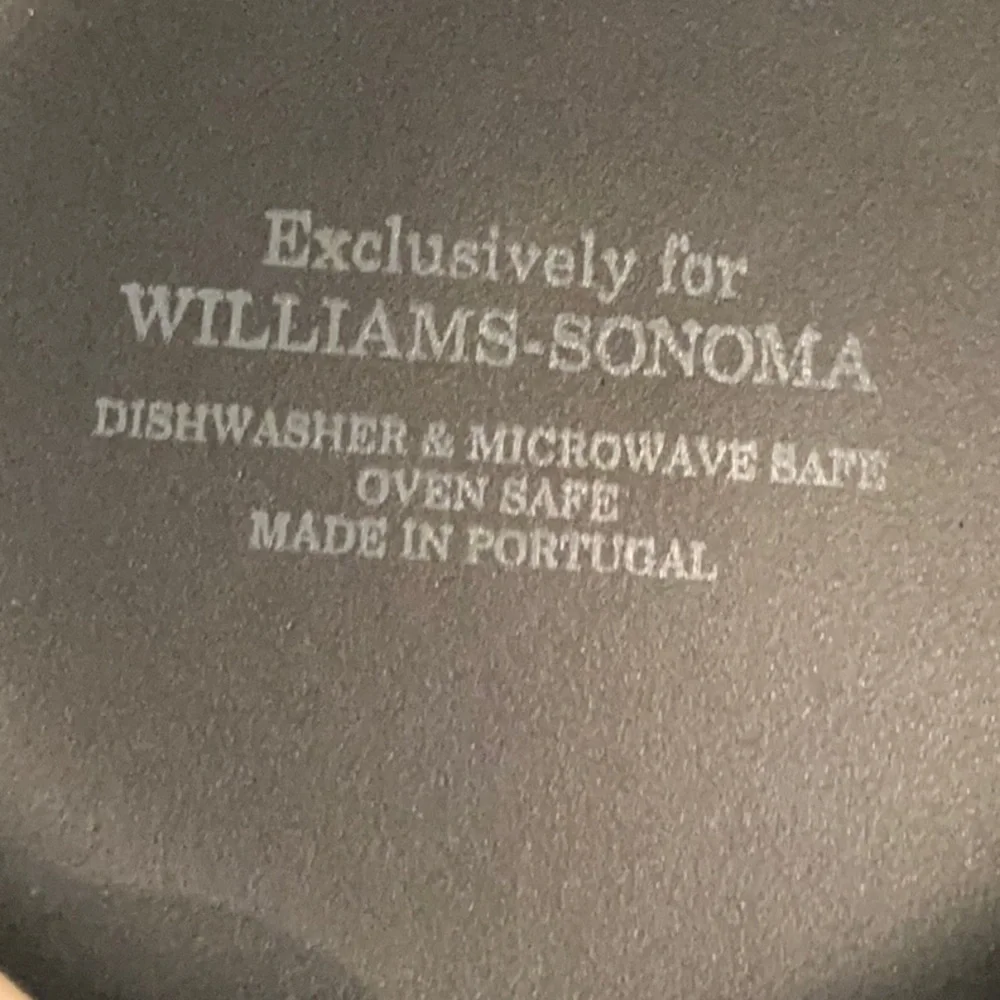 Williams-Sonoma Black Matte Wine Cheese Slate Stoneware Set of 4